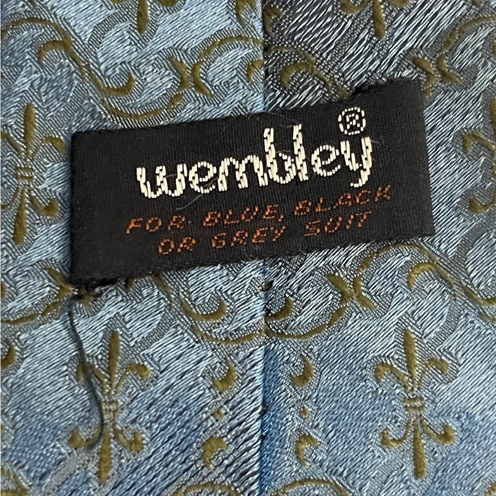 Wembley Blue and Gold Patterned Tie - Picture 5 of 5